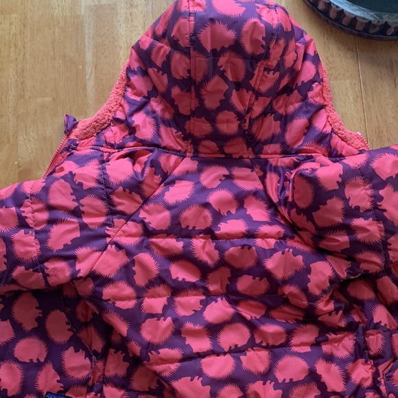 Patagonia | Hedgehog Reversible Winter Coat - Picture 4 of 6